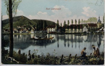 AK Bad Liebenzell Ortsansicht mit See und Menschen 1910