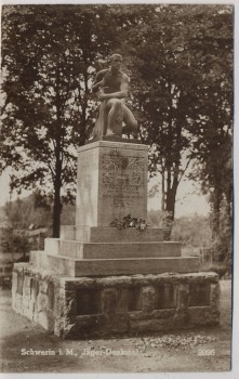 VERKAUFT !!!   AK Foto Schwerin Jäger-Denkmal 1925 RAR