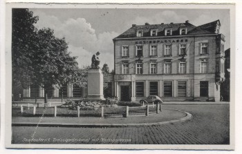 AK Saarlautern Dreissigerdenkmal mit Kreissparkasse Saarlouis 1940