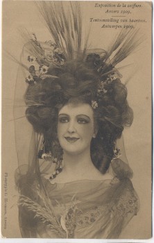 AK Frau mit Blumen im Haar Exposition de la coiffure Anvers Antwerpen 1909
