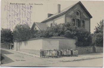AK Pont-Faverger Pontfaverger-Moronvilliers Ecole Maternelle mit Kindern Feldpost Marne Frankreich 1914
