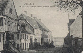 AK Middelfart Brogade med Huset hvori Henner Friser boede Syddanmark Dänemark 1910