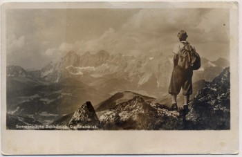 AK Foto Sommerfrische Schladming Dachsteinblick mit Bergsteiger Steiermark Österreich 1954