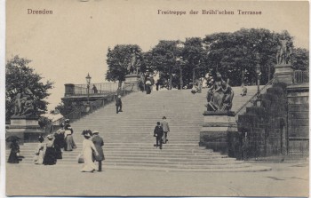 AK Dresden Freitreppe der Brühl'schen Terrasse mit Menschen 1910