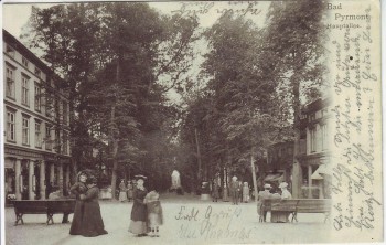 AK Bad Pyrmont Hauptallee mit Menschen 1903