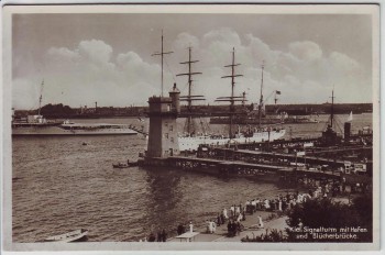 AK Foto Kiel Signalturm mit Hafen und Blücherbrücke Schiffe 1935