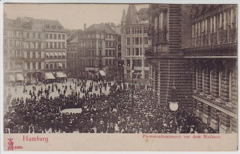 AK Hamburg Promenaden Konzert vor dem Rathaus viele Menschen 1910