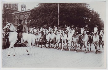 AK Foto Wien Parade Spanische Reitschule Lipizzaner 1950