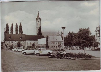 AK Foto Roßlau (Elbe) Marktplatz Trabant Wartburg 1974
