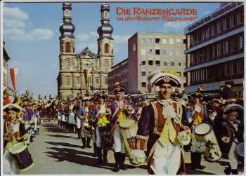 AK Foto Mainz Karneval Fassenacht Ortsansicht Menschen 1970