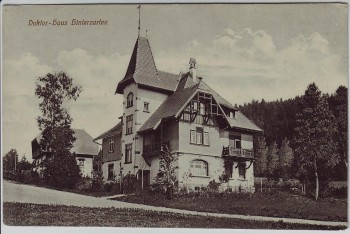 AK Hinterzarten Doktor-Haus mit Frau Schwarzwald 1910 RAR