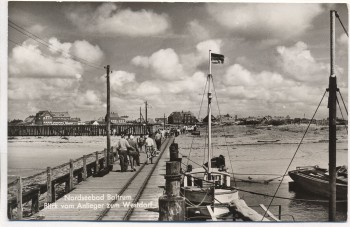 VERKAUFT !!!   AK Foto Nordseebad Baltrum Blick vom Anlieger zum Westdorf Boote und Menschen 1962
