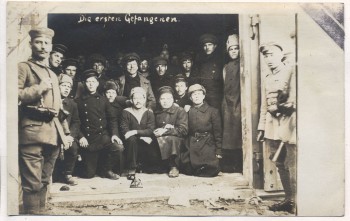 AK Foto Die ersten Gefangenen Russische Soldaten 1. Weltkrieg 1915