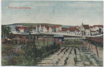 VERKAUFT !!!   AK Gruß aus Quedlinburg Ortsansicht mit Gärten Soldatenkarte 1911