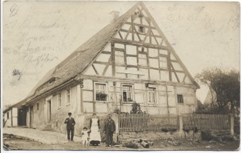VERKAUFT !!!   AK Foto Limbach Unteraltenbernheim Haus mit Menschen b. Obernzenn 1914