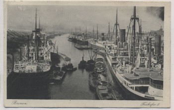 VERKAUFT !!!   AK Bremen Freihafen II viele Schiffe 1927