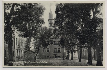 AK Lenzen ( Elbe ) Hauptwache und Rathaus 1940