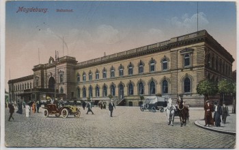 AK Magdeburg Bahnhof Autos und Menschen Feldpost 1916