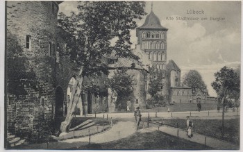 AK Lübeck Alte Stadtmauer am Burgtor 1910