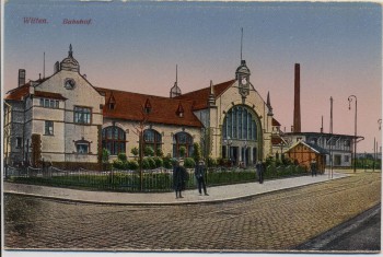 AK Witten Bahnhof mit Menschen 1920