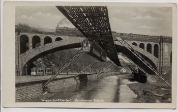 AK Foto Wuppertal Elberfeld Sonnborner Brücke mit Zug und Straßenbahn 1935