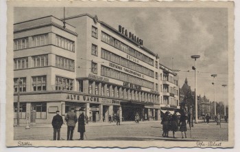 AK Foto Stettin Ufa-Palast mit Menschen Szczecin Pommern Polen 1940