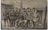 VERKAUFT !!!   AK Gruppenfoto Soldaten mit Gewehr 1. WK 1915