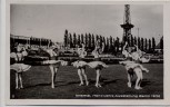 AK Foto Berlin Internationale Handwerks Ausstellung Frauen tanzend vor Funkturm 1938