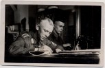 AK Foto Ihlienworth Soldaten am Schreibtisch RAD Abteilung Wilder Jäger Wode 4/173 1935 RAR