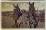 AK Foto Unser Reichsheer Die besten Freunde Soldat mit Pferden 1944