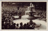 AK Foto Lübbecke Bierbrunnen viele Menschen Westfalen 1930