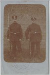 VERKAUFT !!!   AK Foto 2 Soldaten in Uniform und Bajonett 1. WK Feldpost 1914