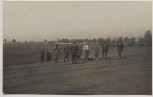 AK Foto Lauingen an der Donau Menschen Bauer auf Feld 1910