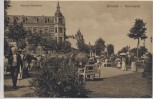 AK Ostseebad Zinnowitz Strandhotel Konzertplatz viele Menschen Schirm 1910