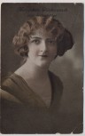 AK Herzlichen Glückwunsch zum Geburtstage Frau mit Kleid 1918