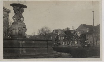 AK Foto Josefov n. Met Jaroměř Josefstadt Ortsansicht mit Brunnen Tschechien 1931