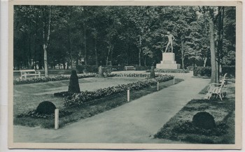 AK Franzensbad Františkovy Lázně Kriegerdenkmal im Rosengarten Böhmen Mähren Tschechien 1935 RAR