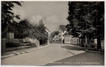 AK Foto Brackenheim Partie an der Linde mit Kriegerdenkmal 1940 RAR