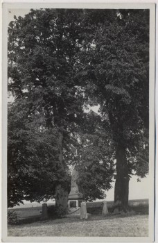AK Foto Bojiště bei Hradec Králové Schlachtfeld bei Königgrätz 1866 Denkmal Tschechien 1930