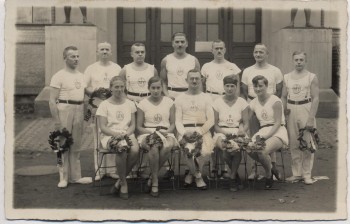 AK Foto Cunewalde Gruppenfoto Turnverein ATV in Dresden Turnfest Köln 1928 RAR