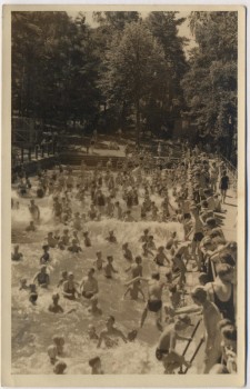 AK Radebeul Kötzschenbroda-Oberort Bilzbad mit vielen Menschen 1953