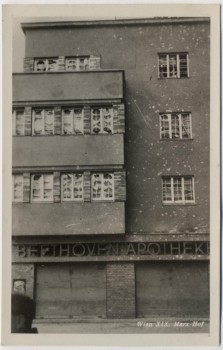 VERKAUFT !!!   AK Foto Wien XIX. Marx Hof Februaraufstand Einschüsse Österreich 1934
