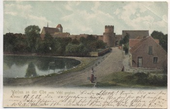 AK Werben an der Elbe vom Wehl gesehen Frau trägt Wasser mit Kindern b. Havelberg 1907 RAR