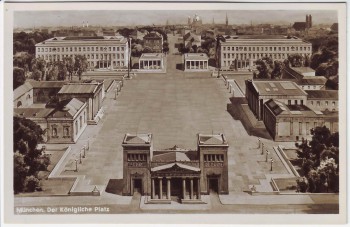 AK München Der Königliche Platz 1940