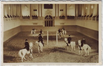 AK Foto Wien Spanische Reitschule Quadrille Lipizzaner Reiter 1940