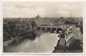 VERKAUFT !!!   AK Foto Guben Niederlausitz Blick zum Stadthaus mit Neißebrücke 1935