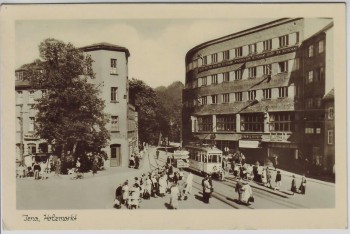 AK Foto Jena Holzmarkt mit Menschen Straßenbahn 1955