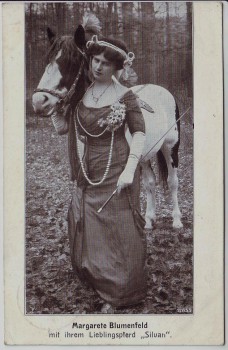 AK Margarete Blumenfeld mit Pferd Silvan Zirkus 1912