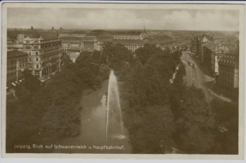 AK Foto Leipzig Blick auf Schwanenteich und Hauptbahnhof 1940