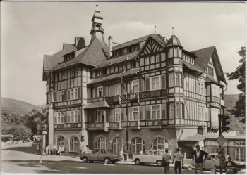 AK Foto Schwarzburg Reichsbahn-Erholungsheim Ernst Thälmann Autos Menschen Thüringer Wald  1978